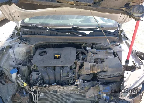 2020 Kia Forte Lxs z USA, uszkodzony, nr VIN 3KPF24AD3LE247229